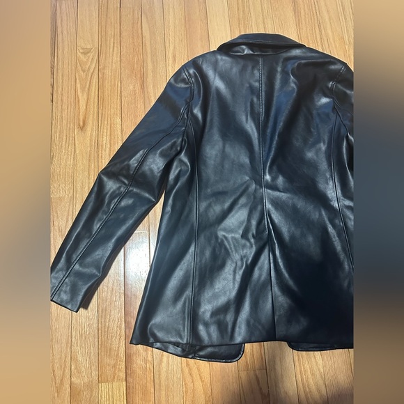 NWT GAP Women's Black Leather Jacket Size XS - Picture 5 of 8